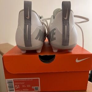 Nike Huraucha Youth Lacrosse Cleats